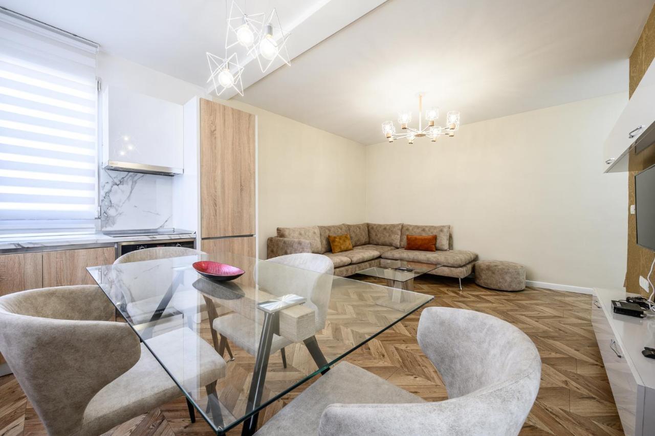 Miku Apartments-Luxury City View At Wilson Square تيرانا المظهر الخارجي الصورة