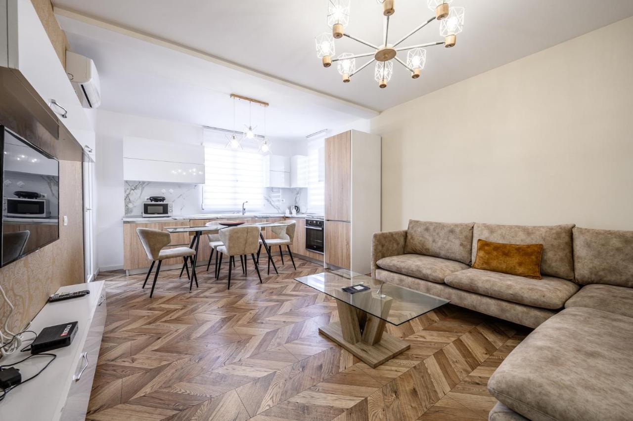Miku Apartments-Luxury City View At Wilson Square تيرانا المظهر الخارجي الصورة