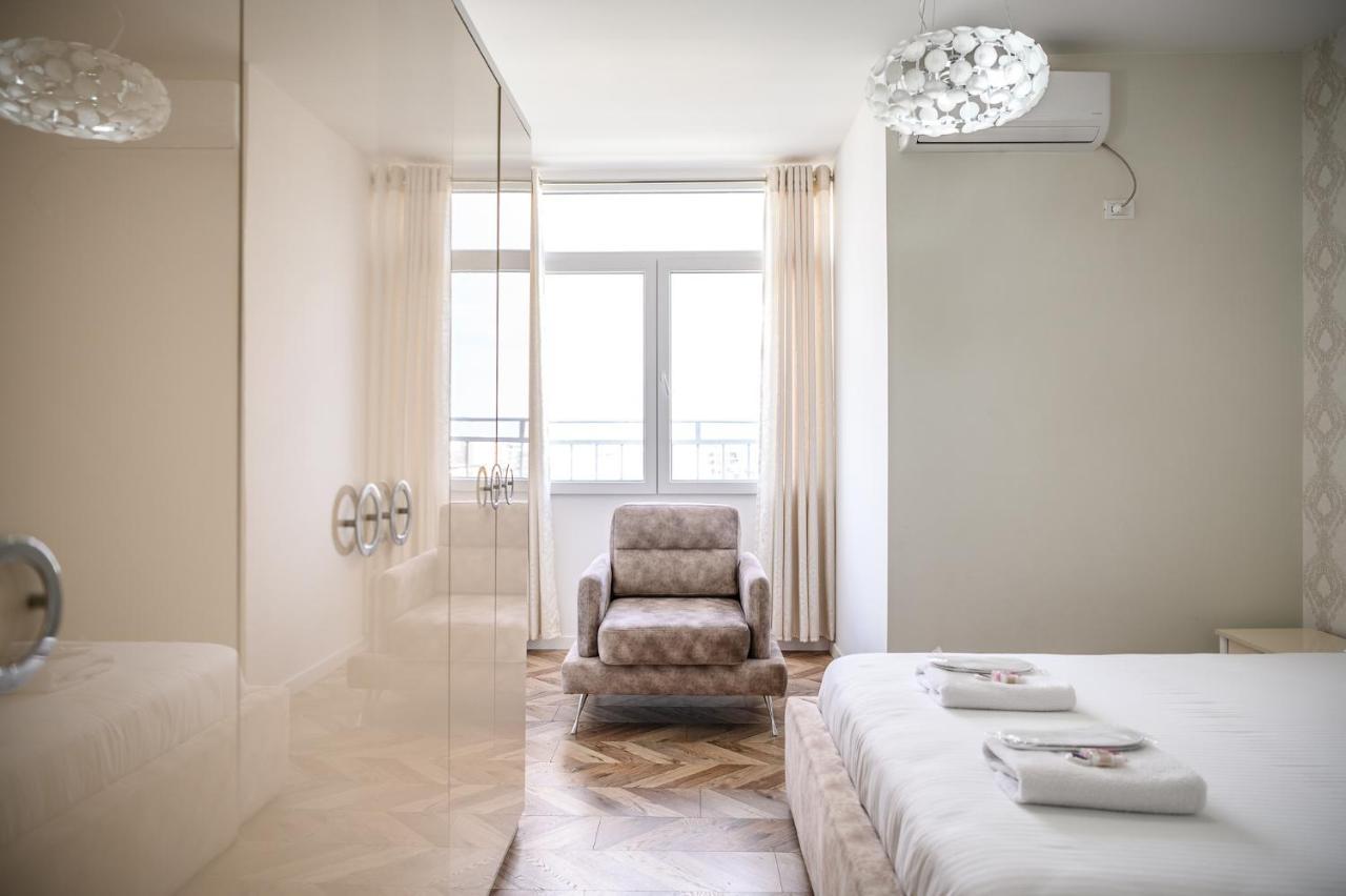 Miku Apartments-Luxury City View At Wilson Square تيرانا المظهر الخارجي الصورة