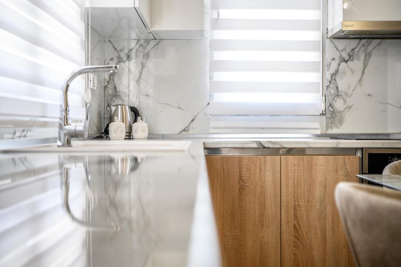 Miku Apartments-Luxury City View At Wilson Square تيرانا المظهر الخارجي الصورة