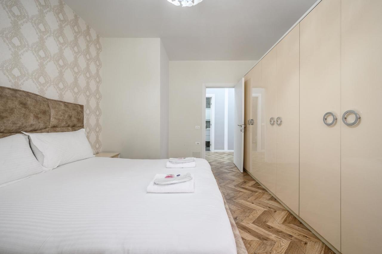 Miku Apartments-Luxury City View At Wilson Square تيرانا المظهر الخارجي الصورة